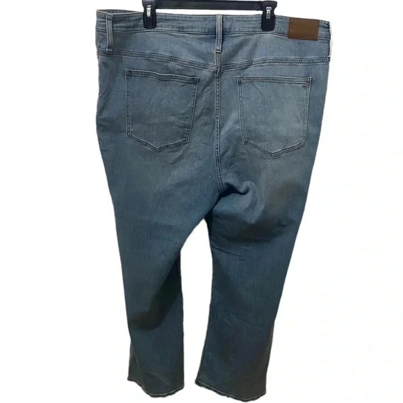 Madewell Cali Demi Boot Jeans - Picture 2 of 8